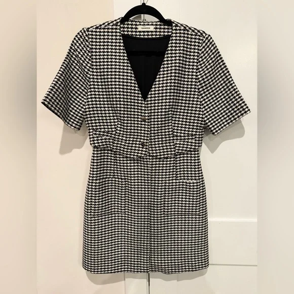 Sandro Short Houndstooth Tweed Dress Size 38 US 6 MSRP: $445 Excellent Condition - Picture 8 of 16